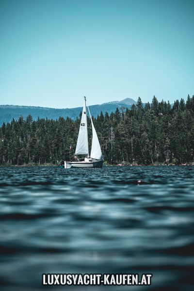 Segelyacht Bavaria | EIGENE Yacht gesucht?